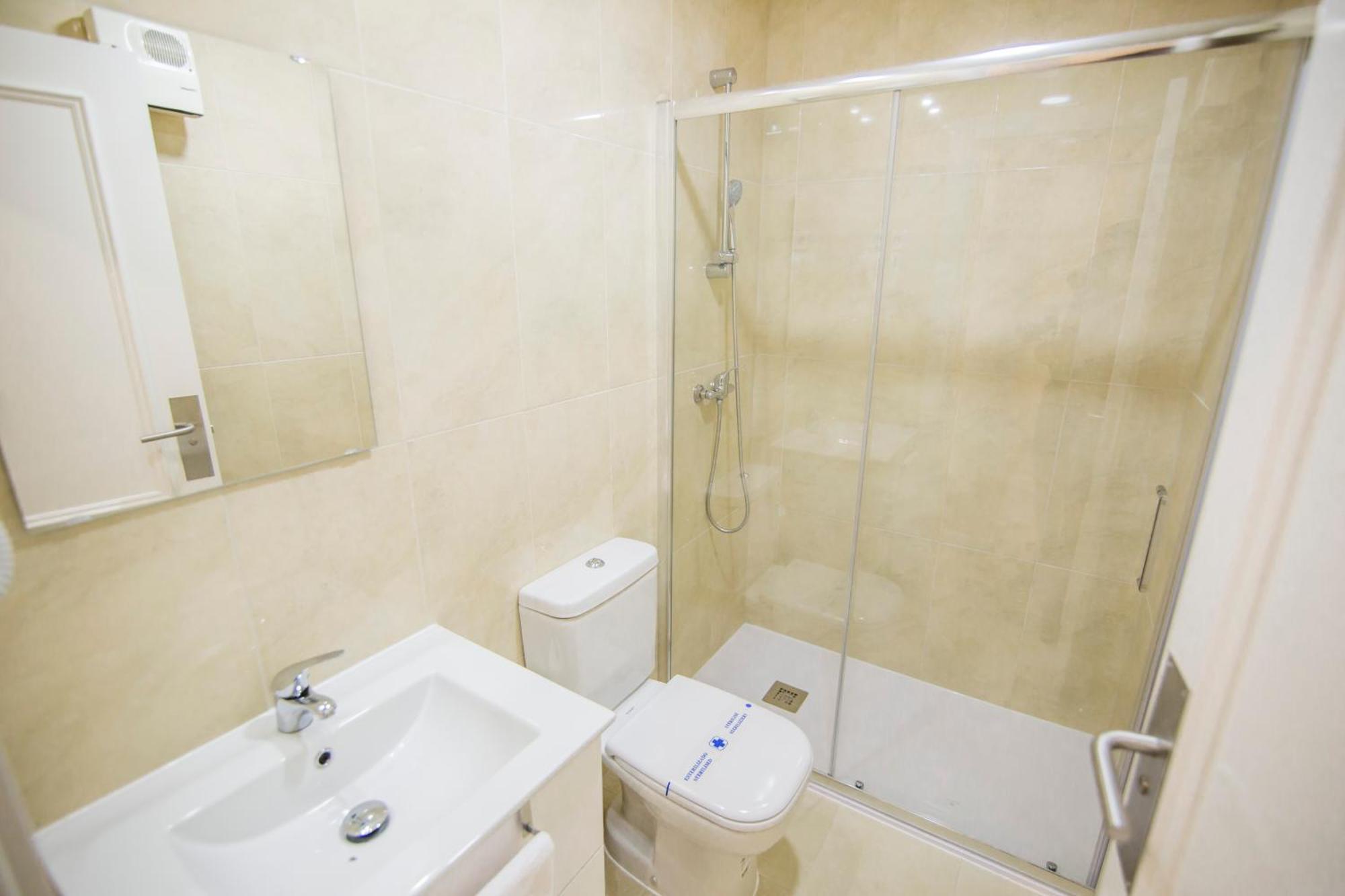 Apartamentos Plaza De Santiago - Estudios Turisticos - 1 Llave Pinto Exterior photo