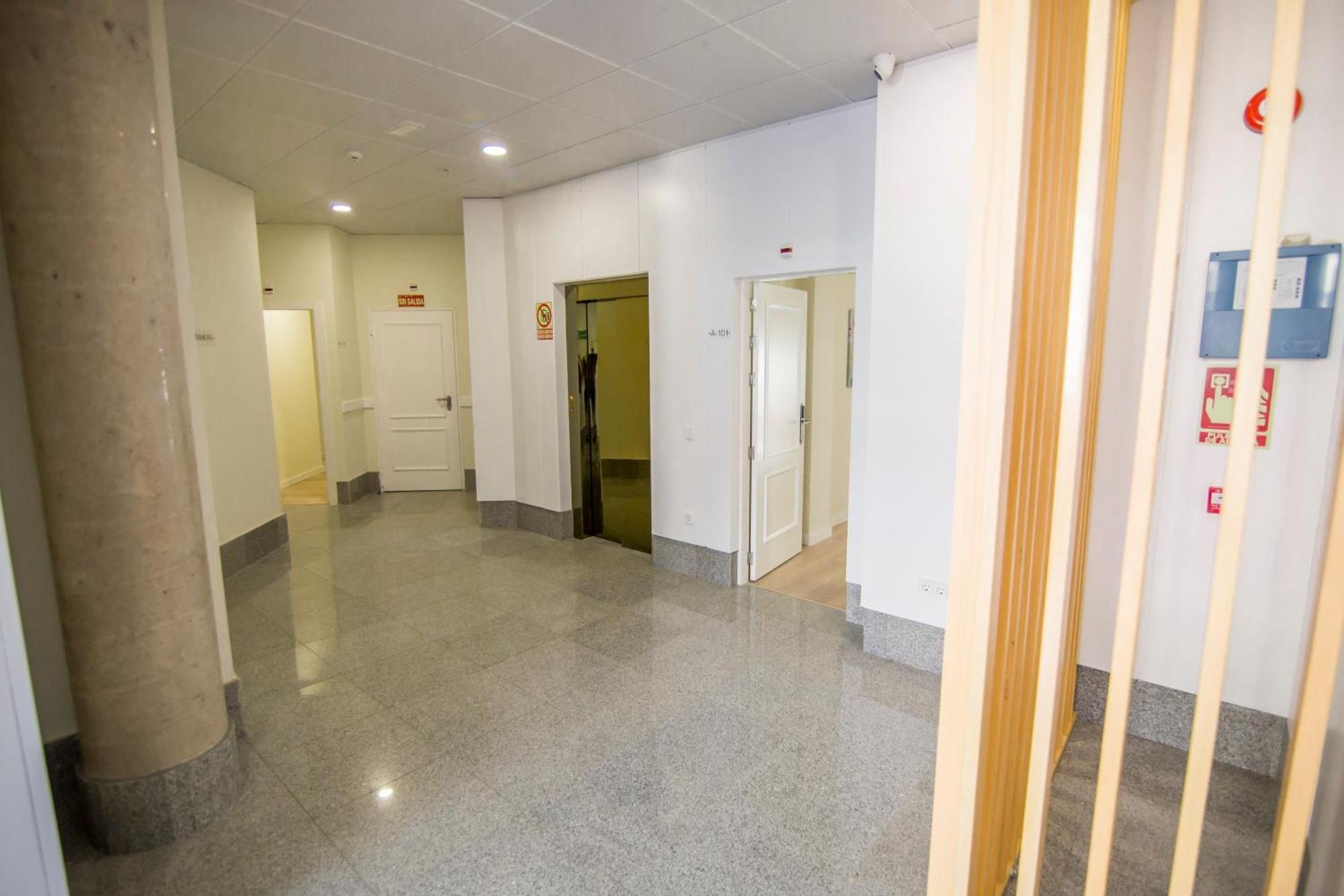 Apartamentos Plaza De Santiago - Estudios Turisticos - 1 Llave Pinto Exterior photo